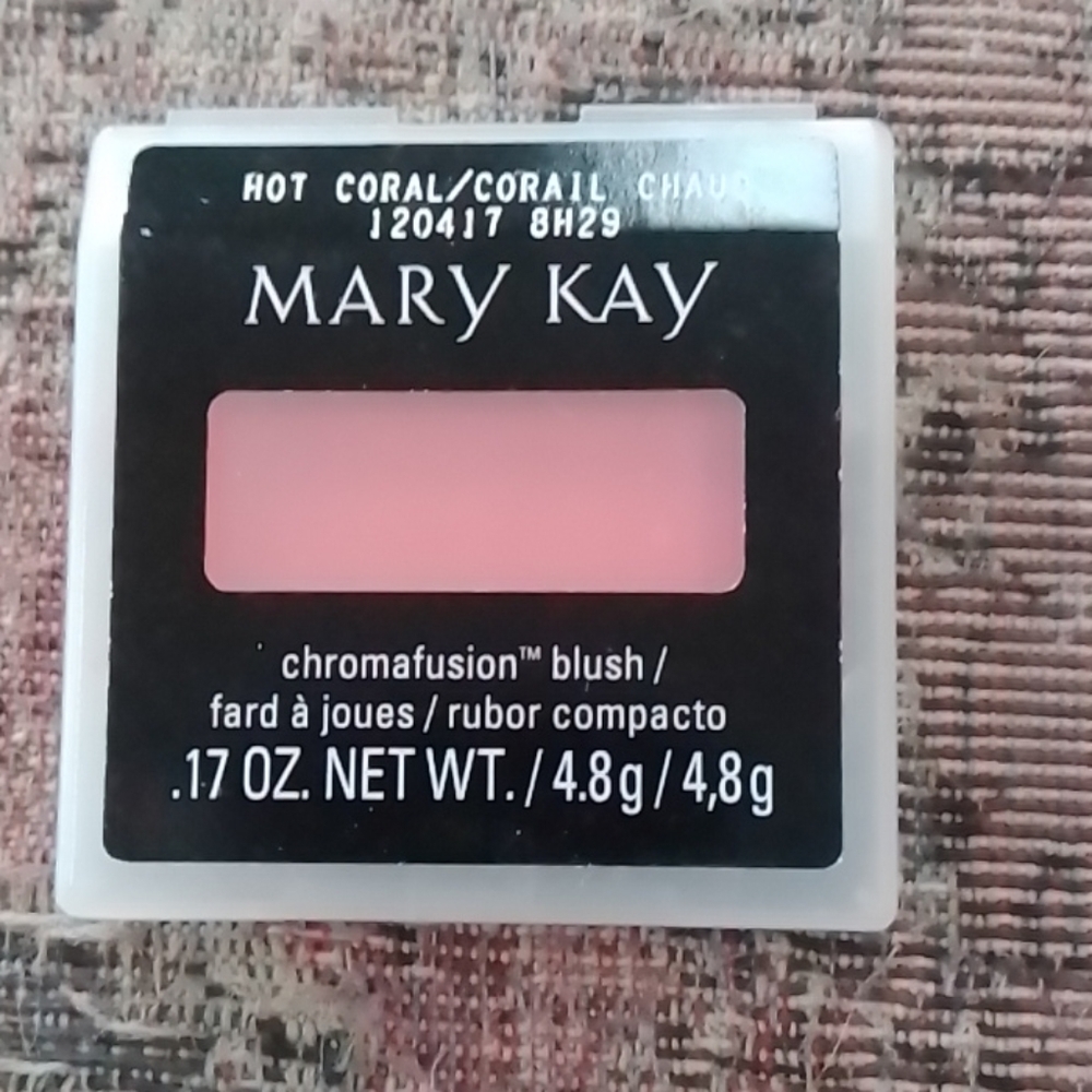 Mary Kay Hot Coral Blush